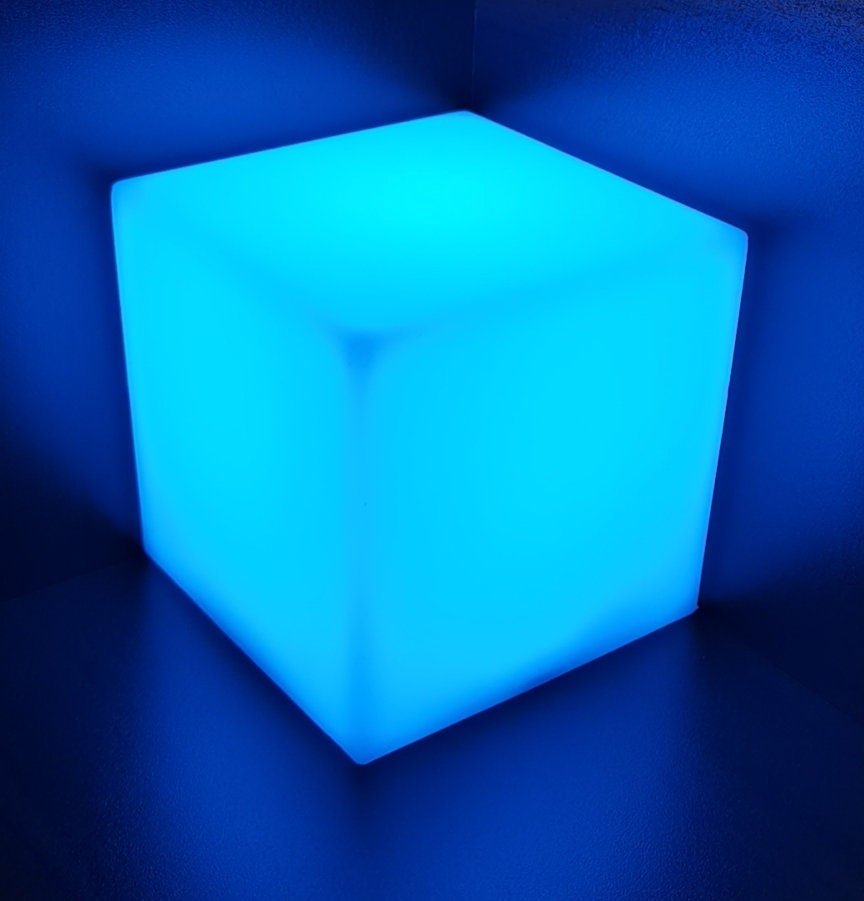 LED Glowing Cube